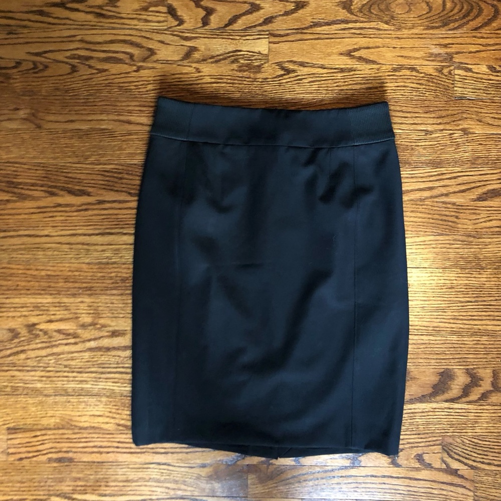 White House Black Market skirt size 6 brand new with tags